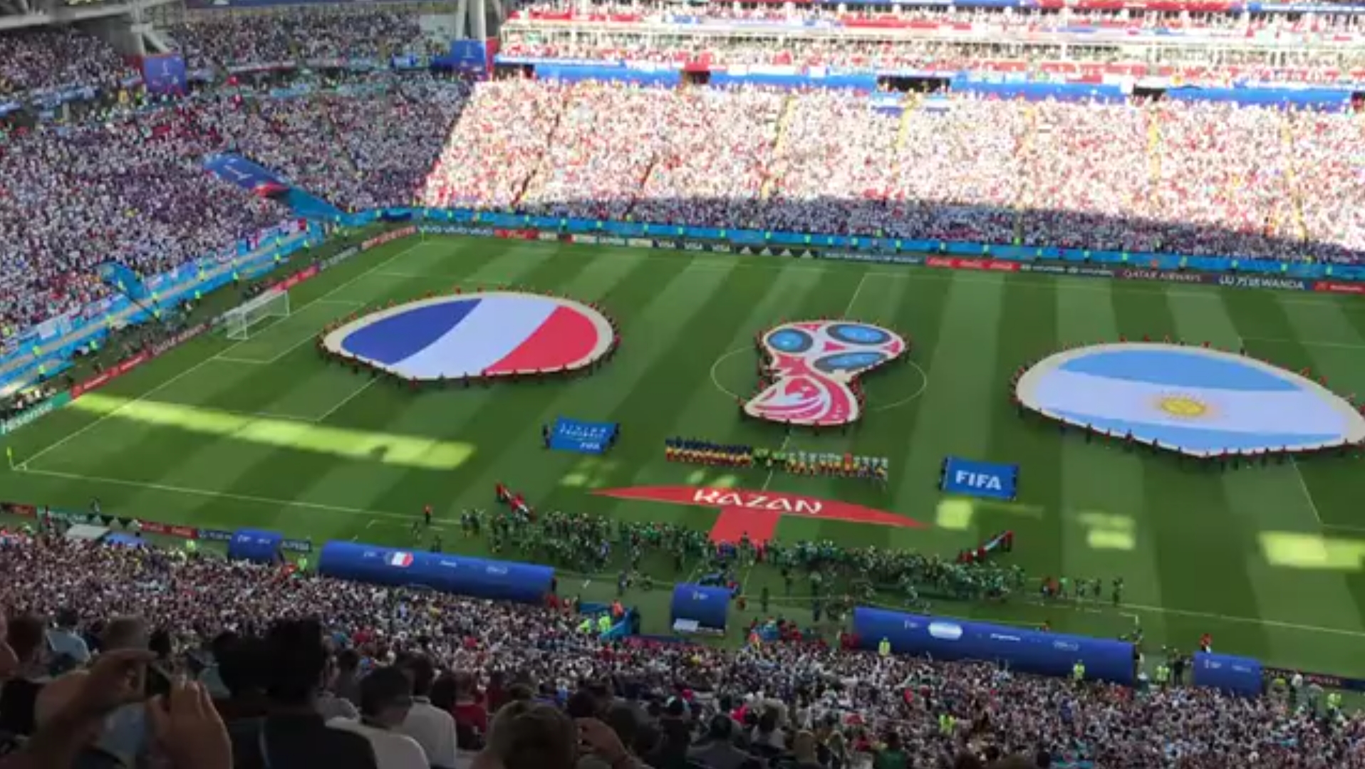 在引