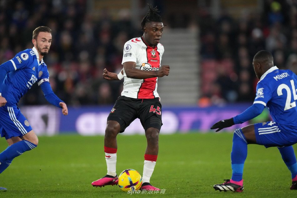 果断调整比 果断调整比