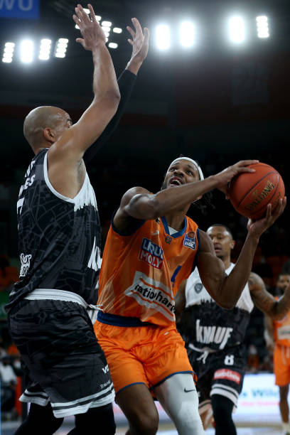 牙人在完整 牙人在完整